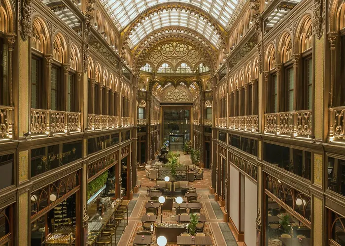 Párisi Udvar Hotel Budapest, part of Hyatt